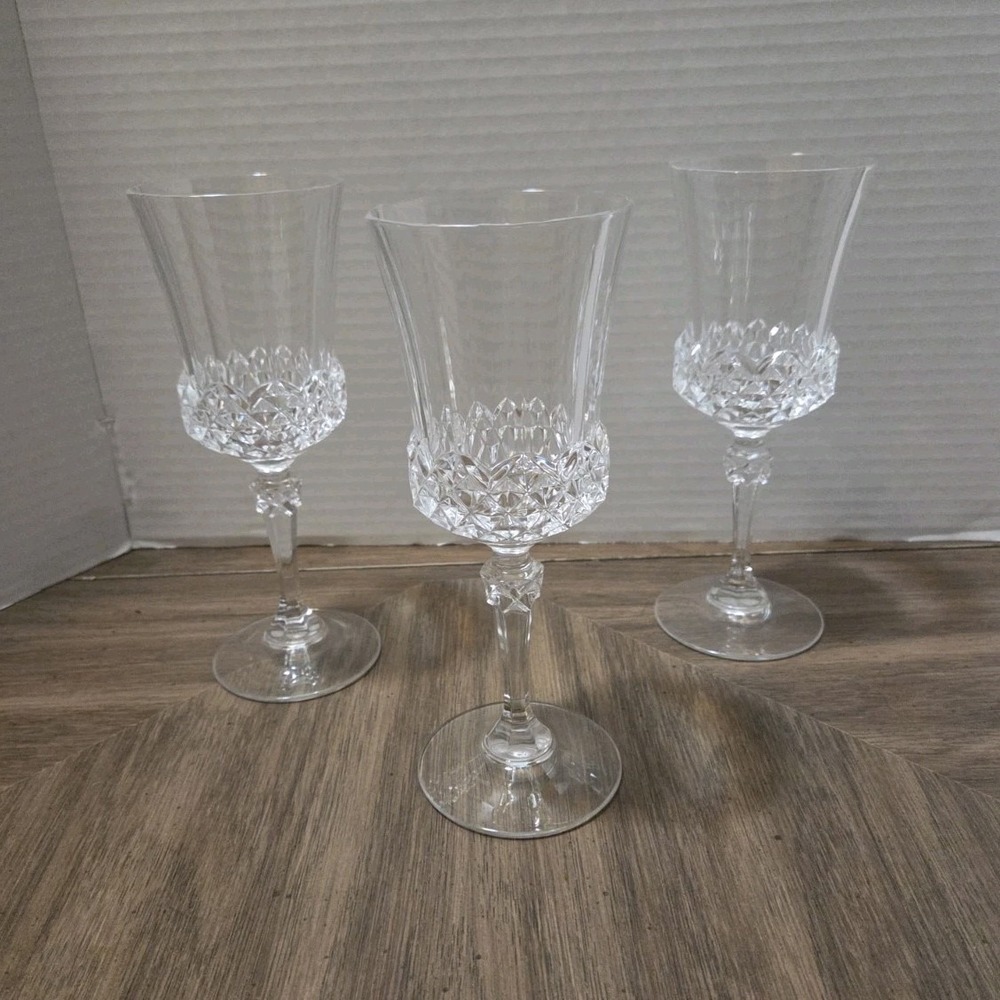 Set of 3 Stemmed Diamond Cut Wine crystal Goblets 8 in Tall, holiday vintage
